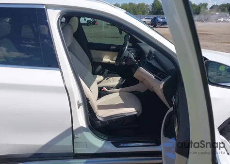 2021 BMW X1 xDrive28I from USA, damaged, VIN WBXJG9C07M5T73712